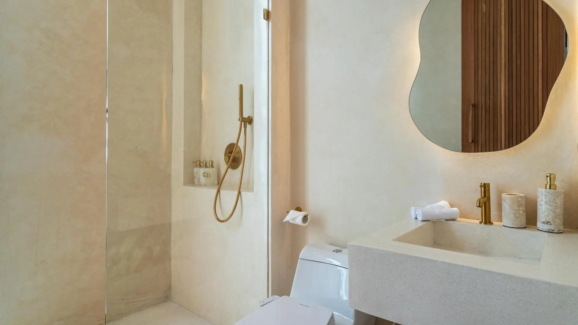 Casa Admire Villas Legian   Legian (Bali)