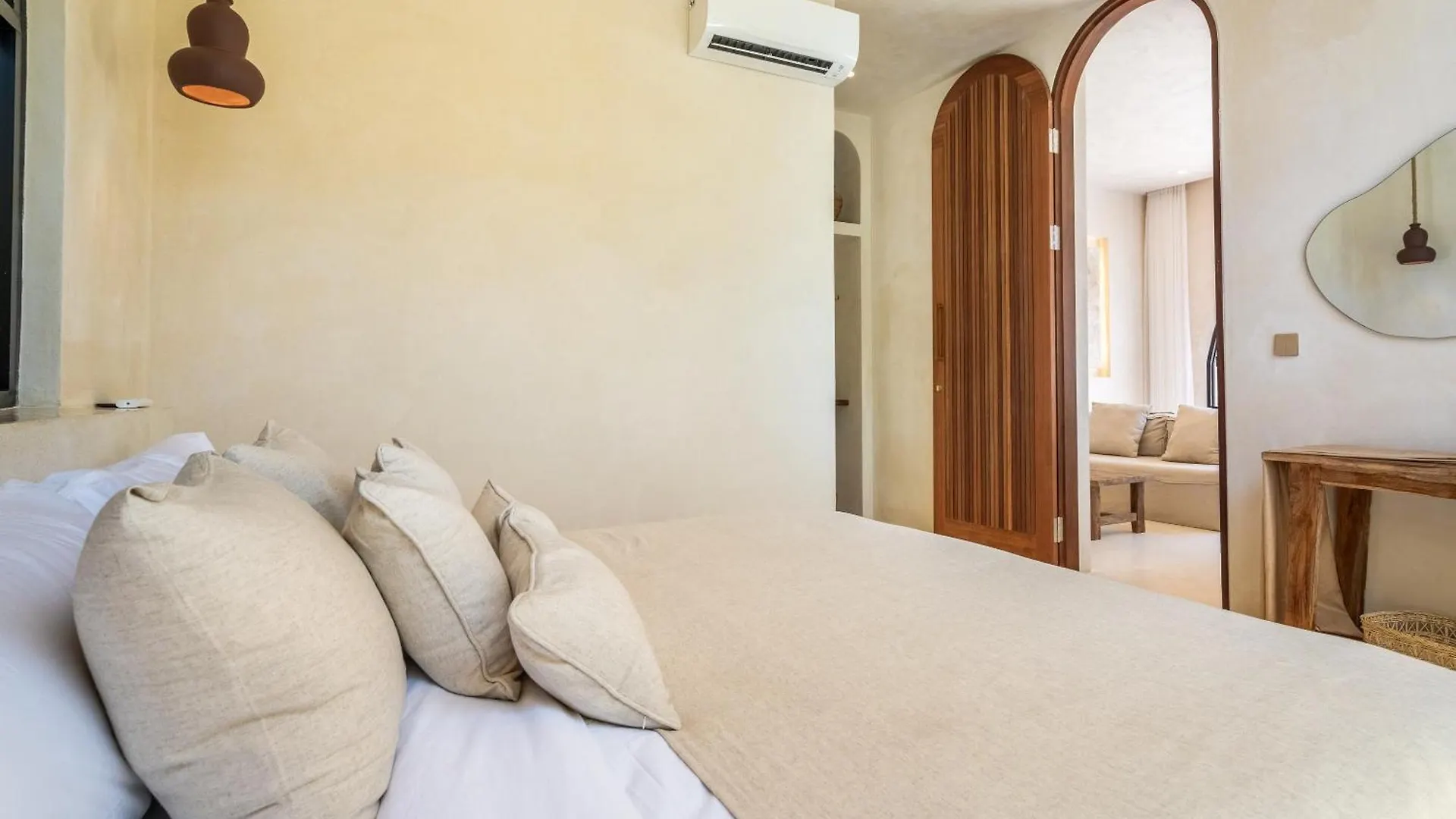 Casa Admire Villas Legian  Indonesia
