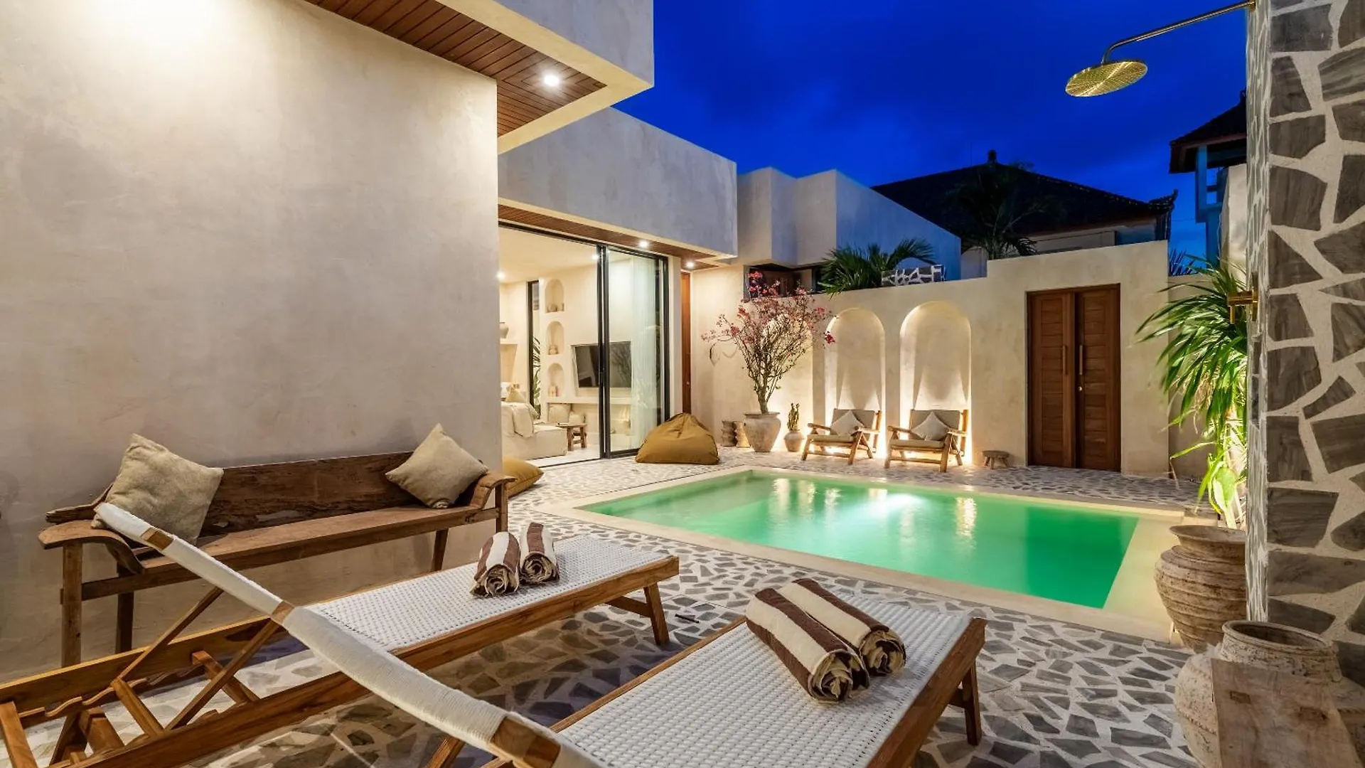 Casa Admire Villas Legian  Legian (Bali)