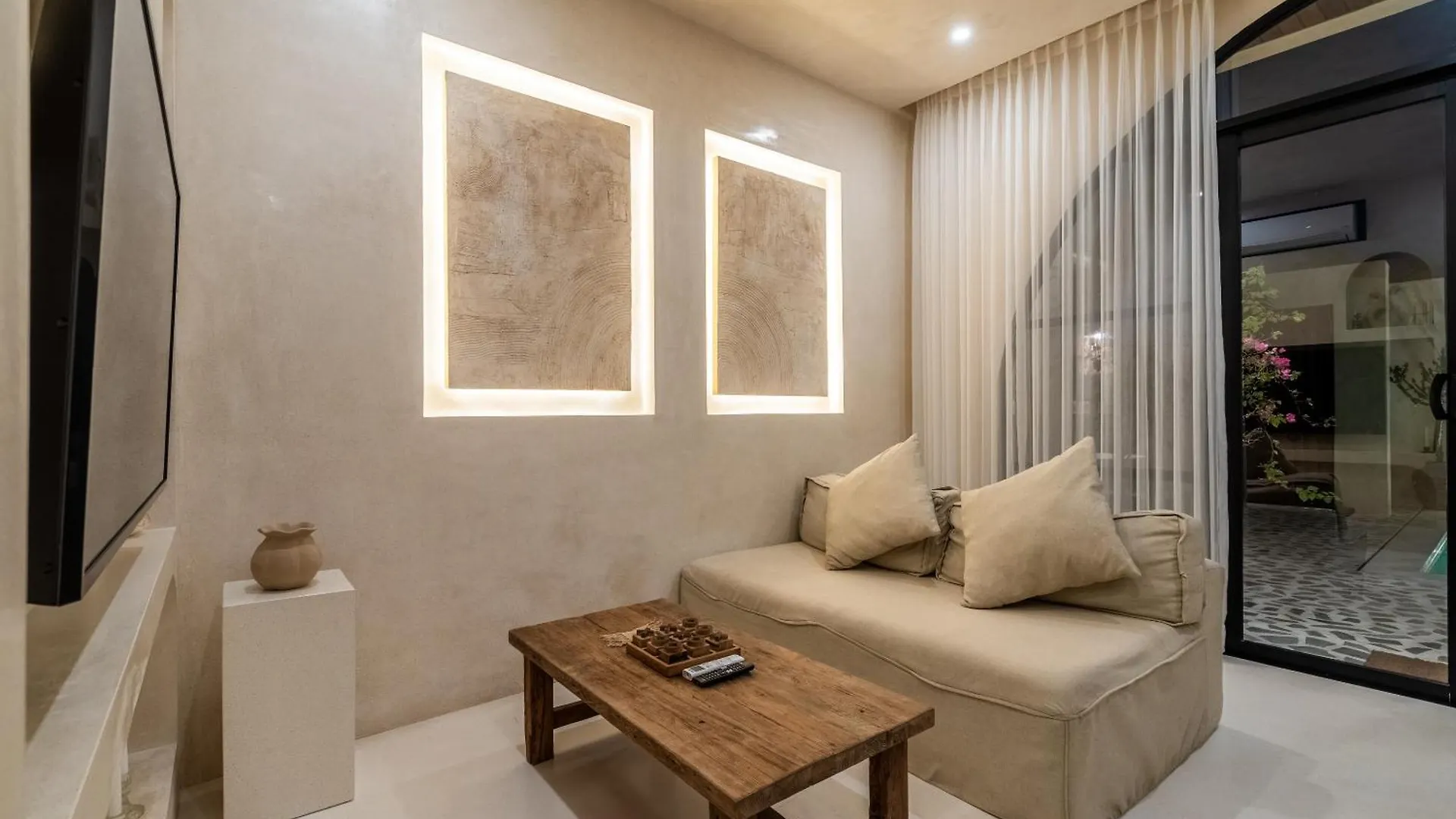 Casa Admire Villas Legian   Legian (Bali)
