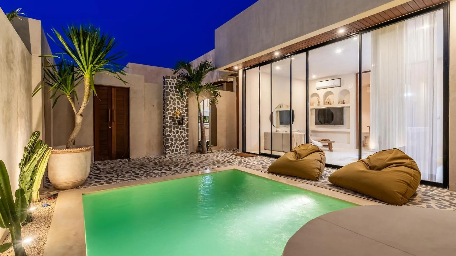 Casa Admire Villas Legian